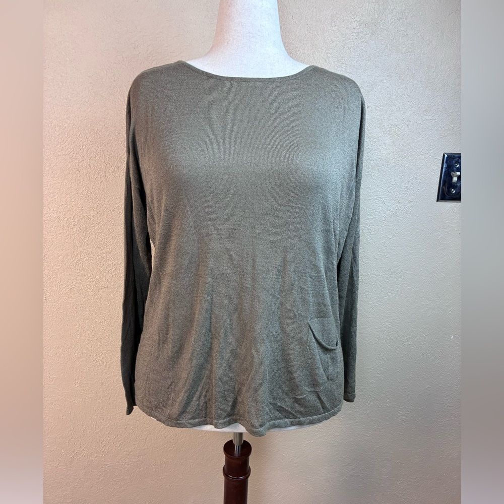 Chico's Olive Brown Long Sleeve Top w/ cute pocket
